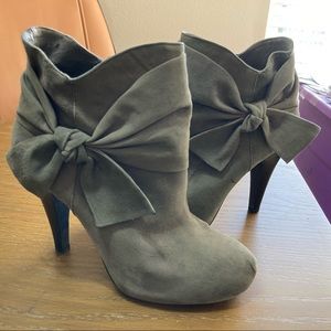 Gianni Bini Gray Booties Size 8.5